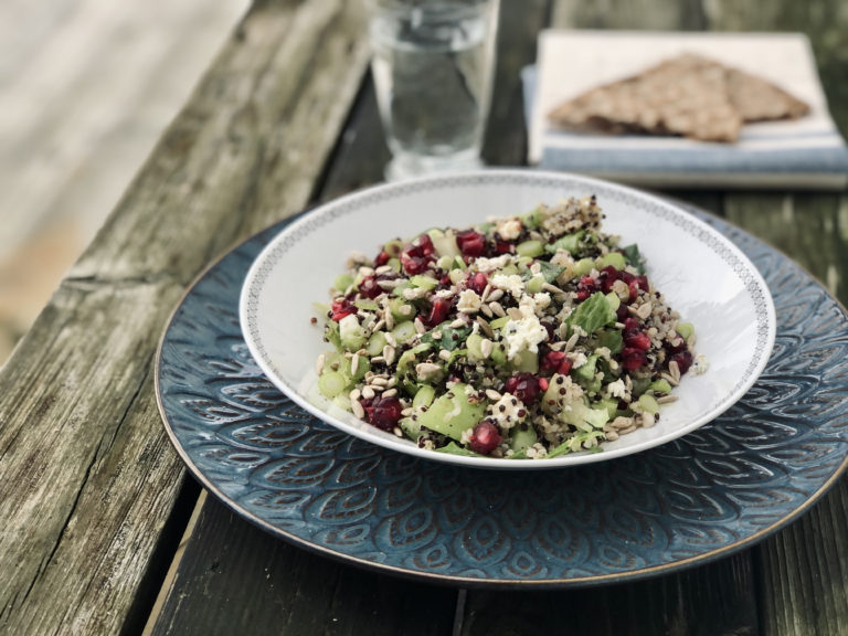 Dagens matiga sallad – Quinoa med granatäpple, selleri & vitost