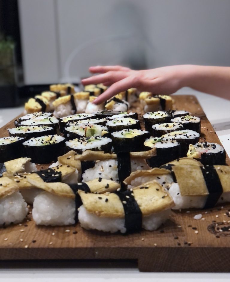 Göra egen sushi