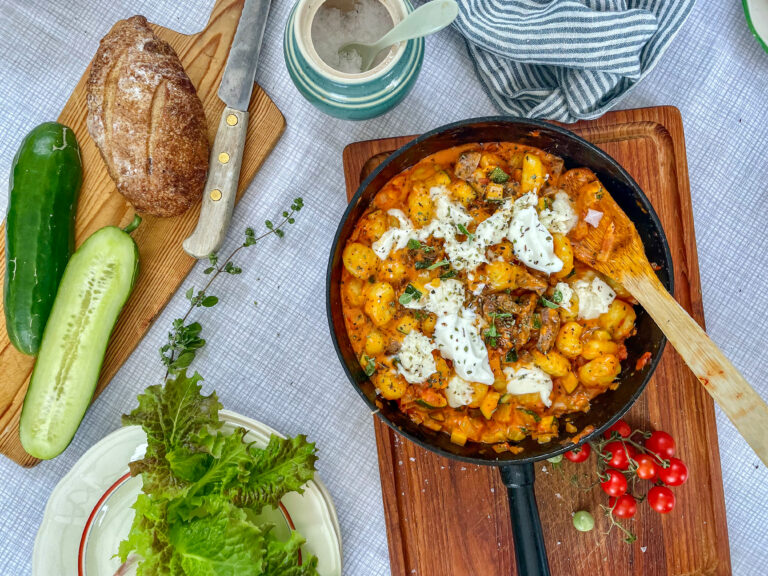 Rådjur med krämig gnocchi & mozzarella