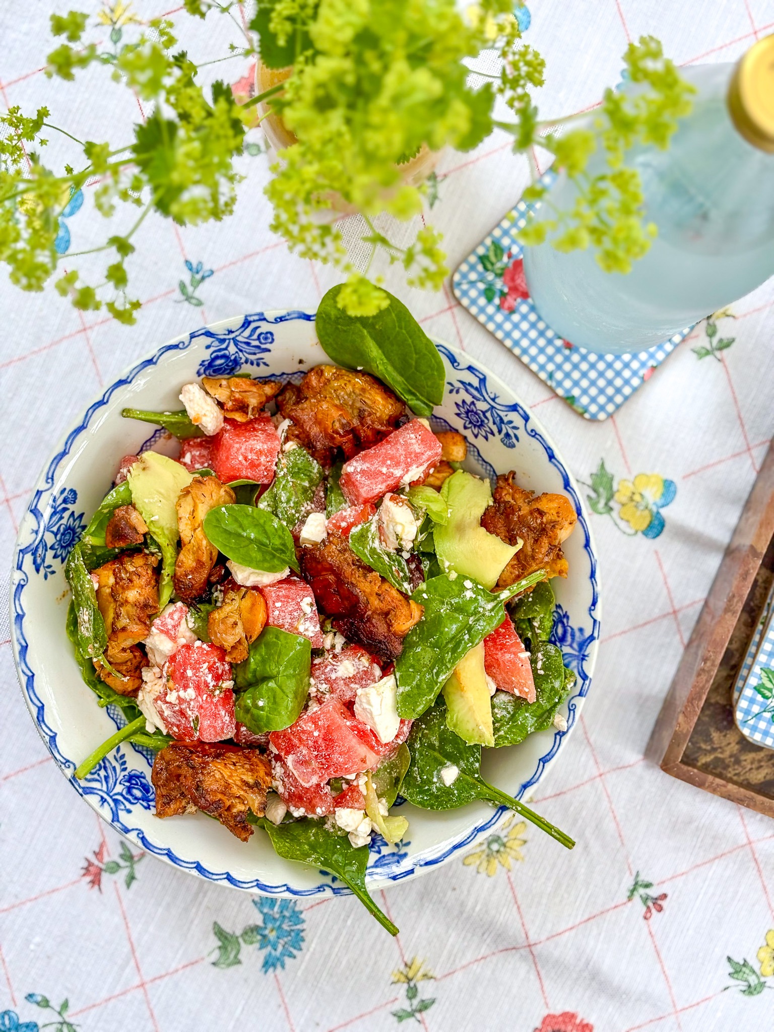 Vattenmelonsallad med grillad kyckling