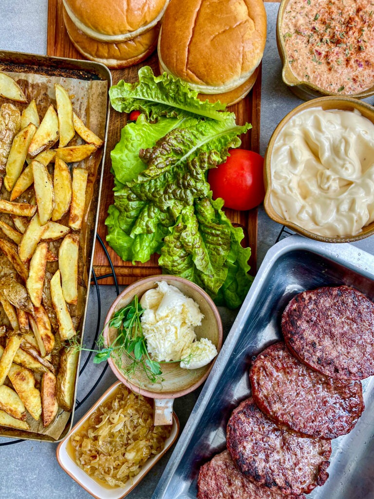 Viltburgare med klyftpotatis