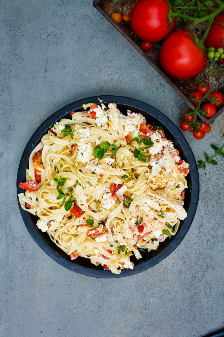 Pasta med bakade tomater & feta
