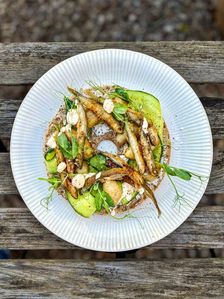 Smörstekt nors på knäcke med limeaioli